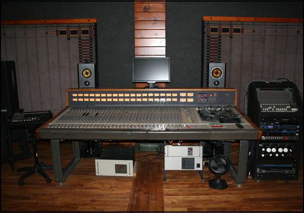 Cedar Ranch Studio Sony 3036